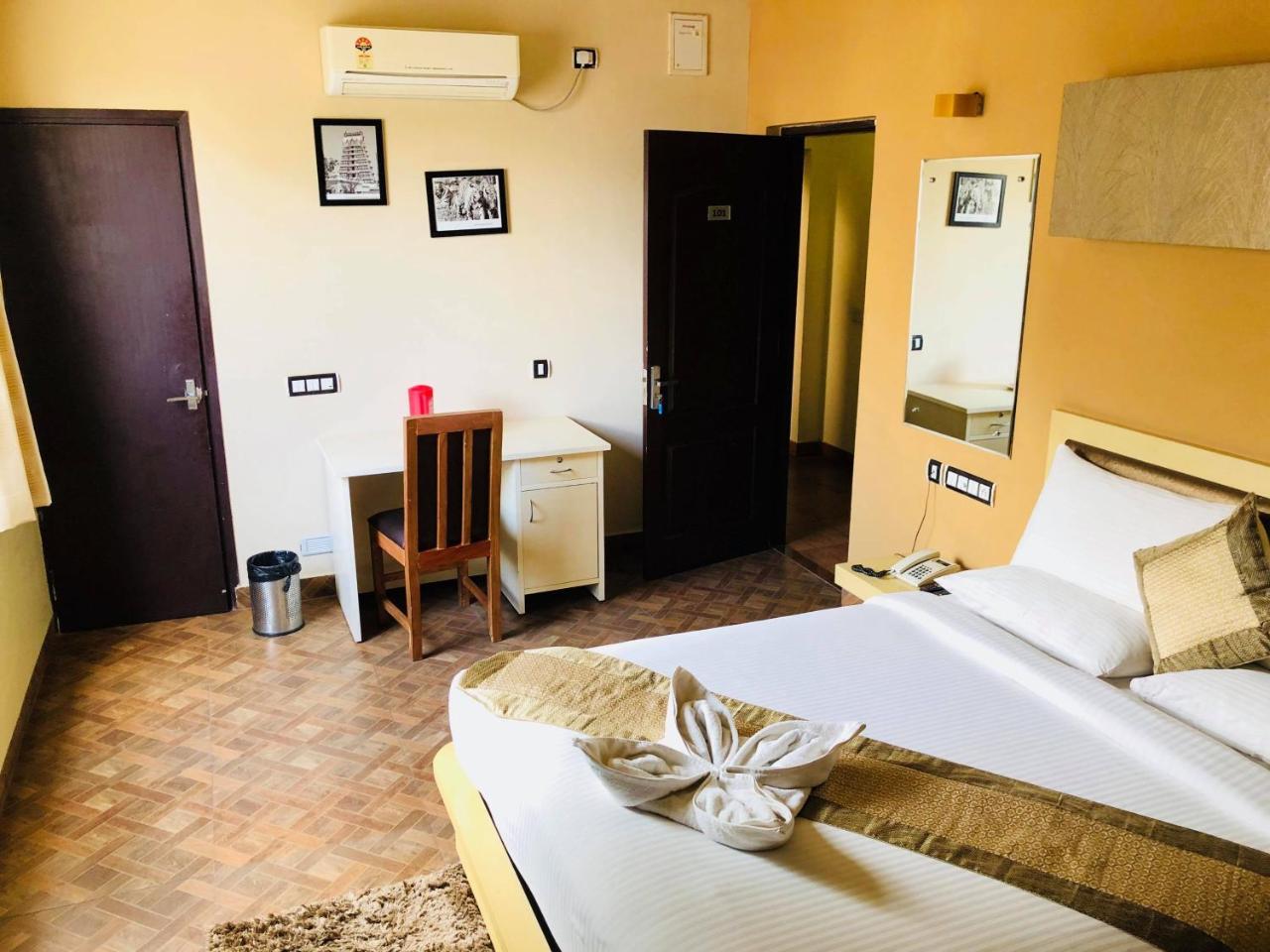 Emerald Suites Koramangala Bangalore Ngoại thất bức ảnh